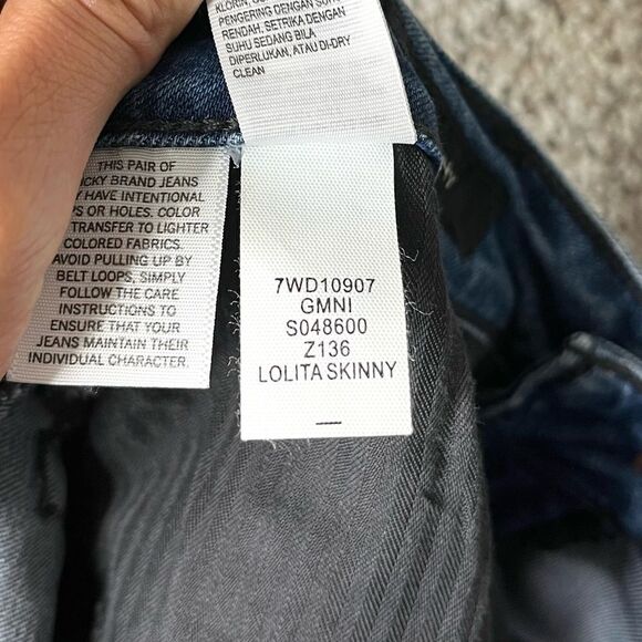 Lucky Brand Jeans Women’s 10 Floral Embroidered Dark Wash Denim Blue Skinny - Picture 6 of 8